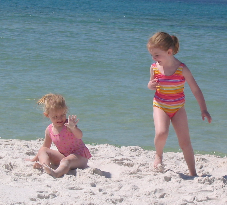 2007_04_29 Sandestin Cate and Jane on beach.jpg